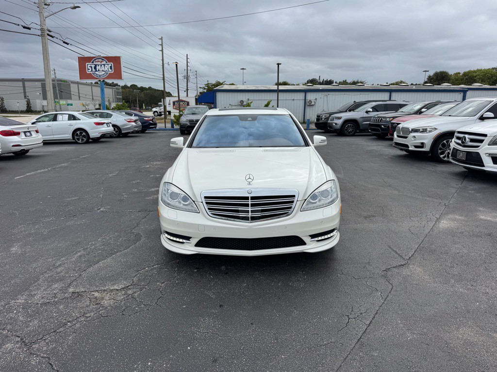 2013 Mercedes-Benz S-Class Image 2