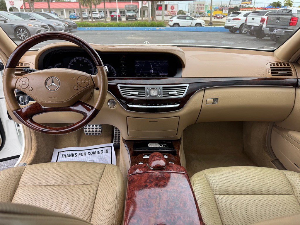 2013 Mercedes-Benz S-Class Image 9