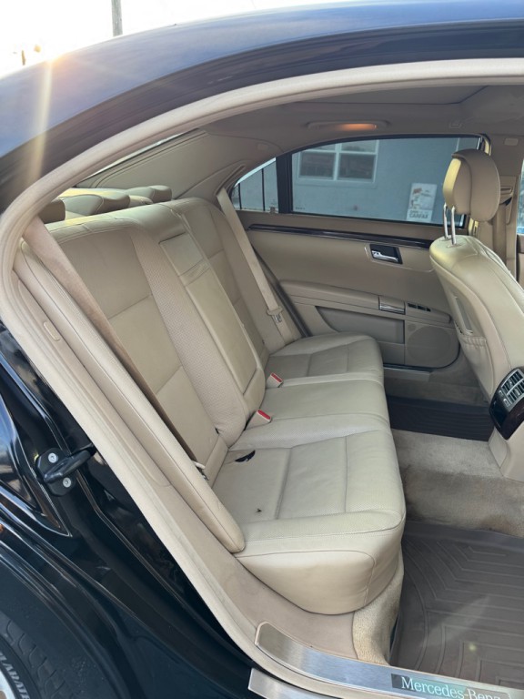 2013 Mercedes-Benz S-Class Image 13