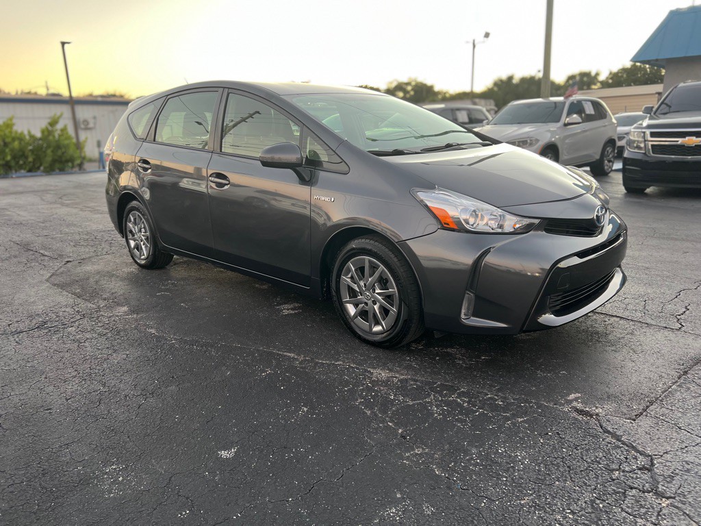 2015 Toyota Prius Image 4