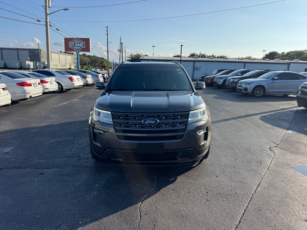 2018 Ford Explorer Image 2