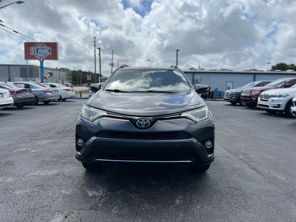2017 Toyota Rav4 Image 3