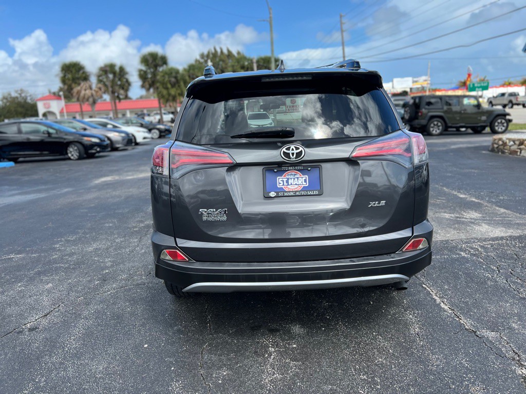 2017 Toyota Rav4 Image 7