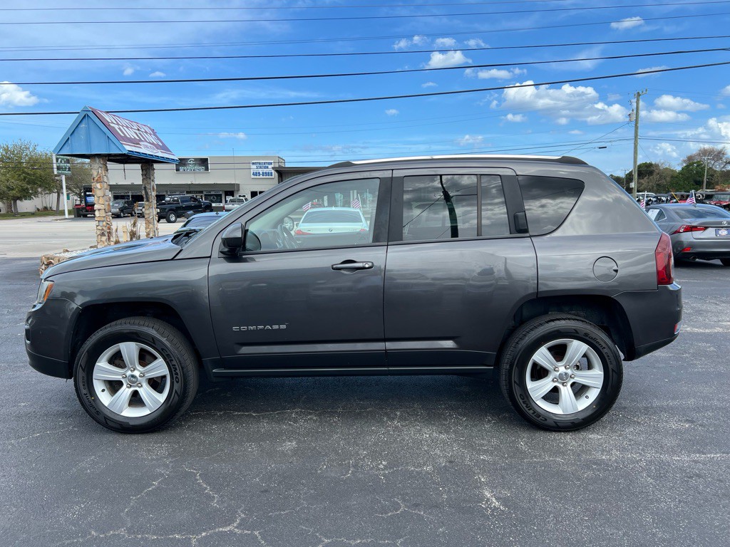 2015 Jeep Compass Image 2