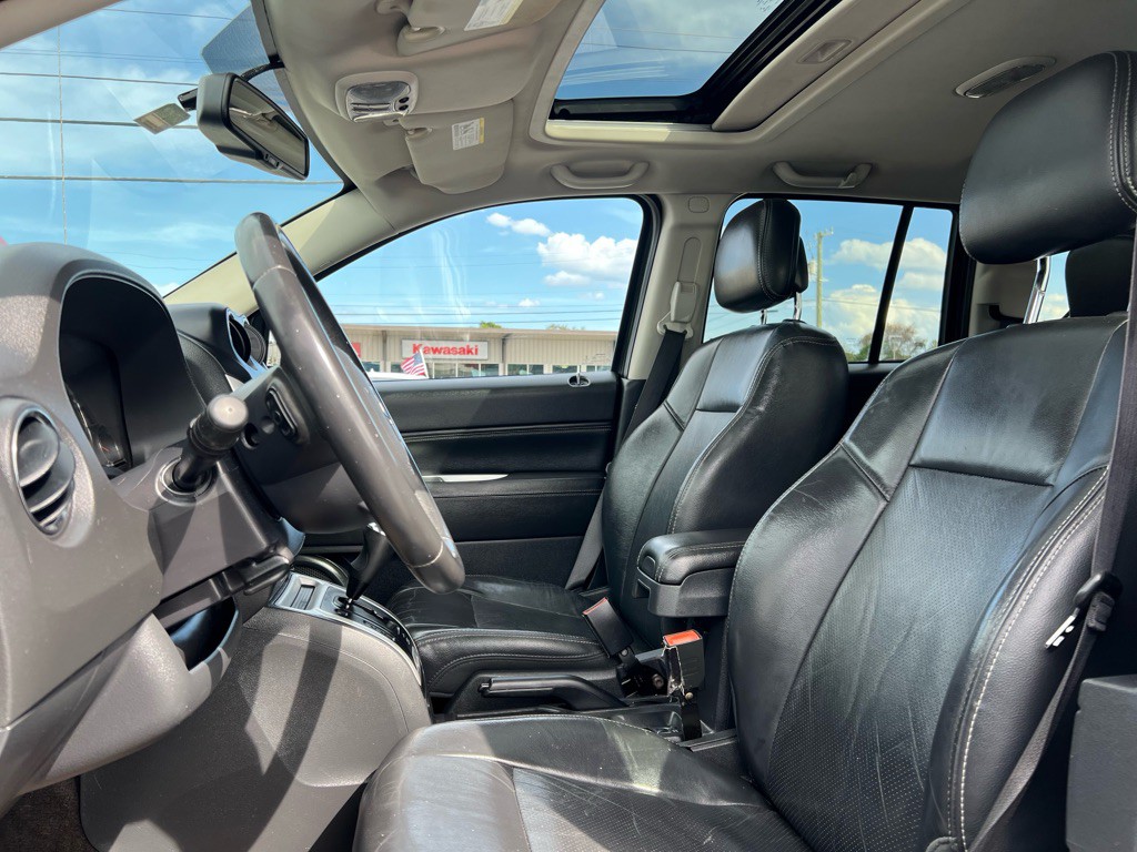 2015 Jeep Compass Image 10