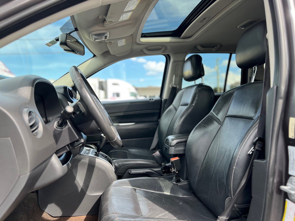 2015 Jeep Compass Image 11