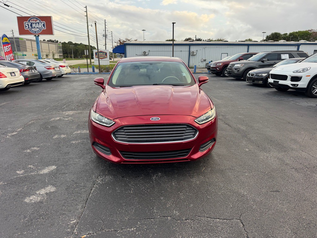 2016 Ford Fusion Image 2