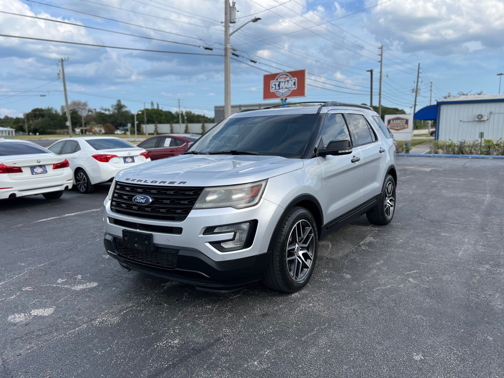2017 Ford Explorer Image 1