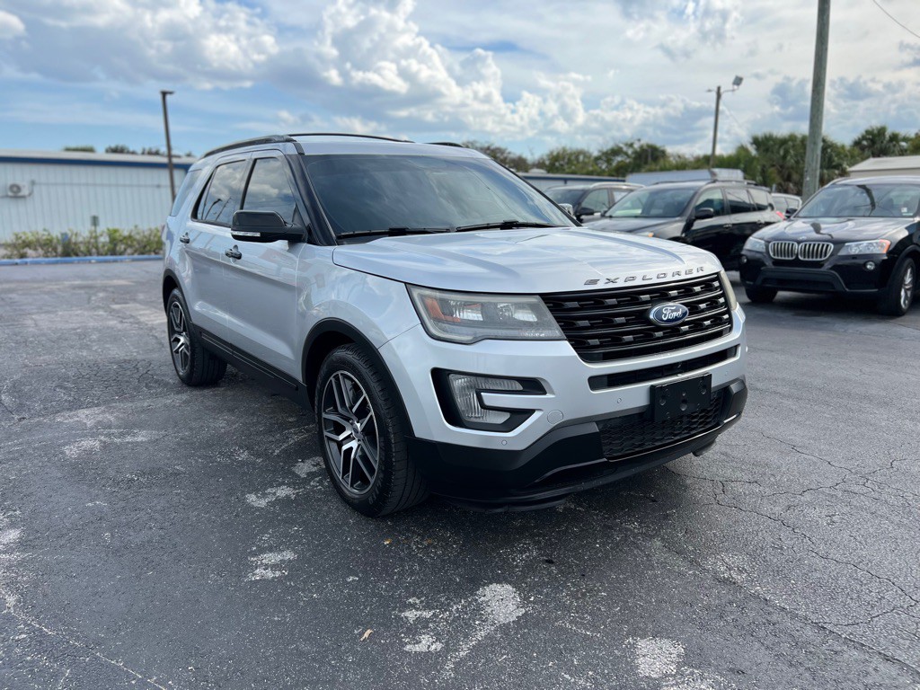 2017 Ford Explorer Image 4