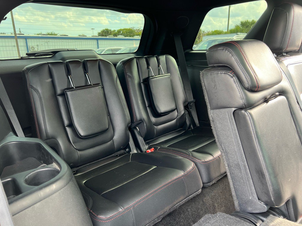 2017 Ford Explorer Image 16