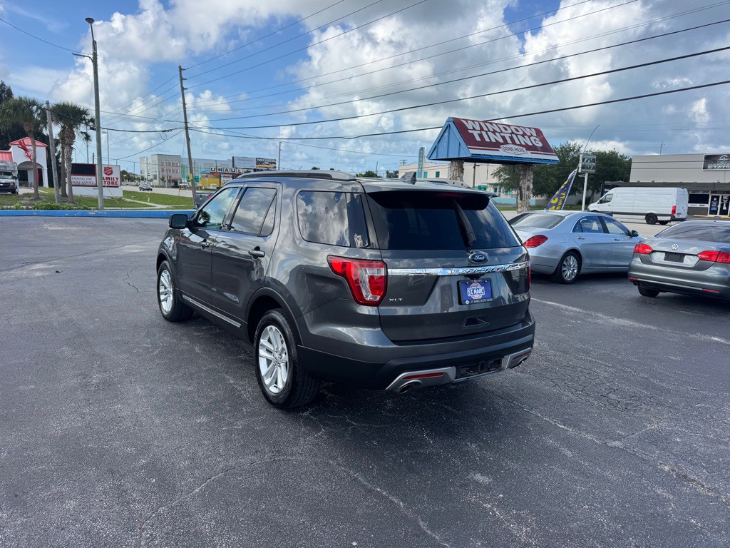 2017 Ford Explorer Image 6