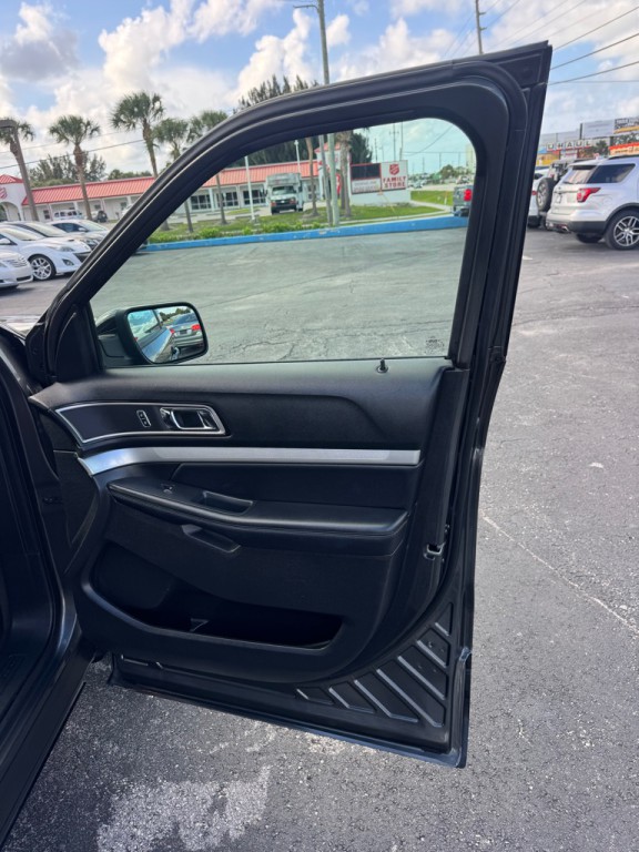 2017 Ford Explorer Image 20