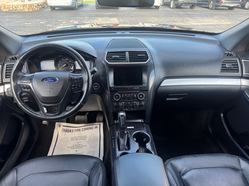 2017 Ford Explorer Image 21