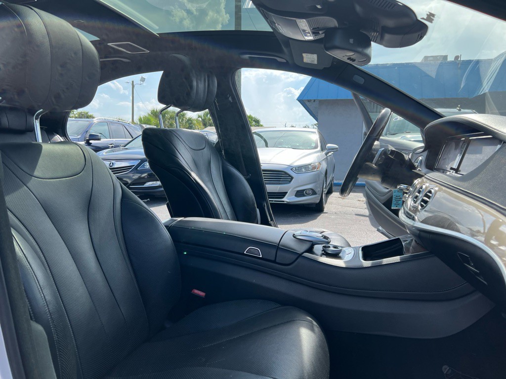 2015 Mercedes-Benz S-Class Image 16