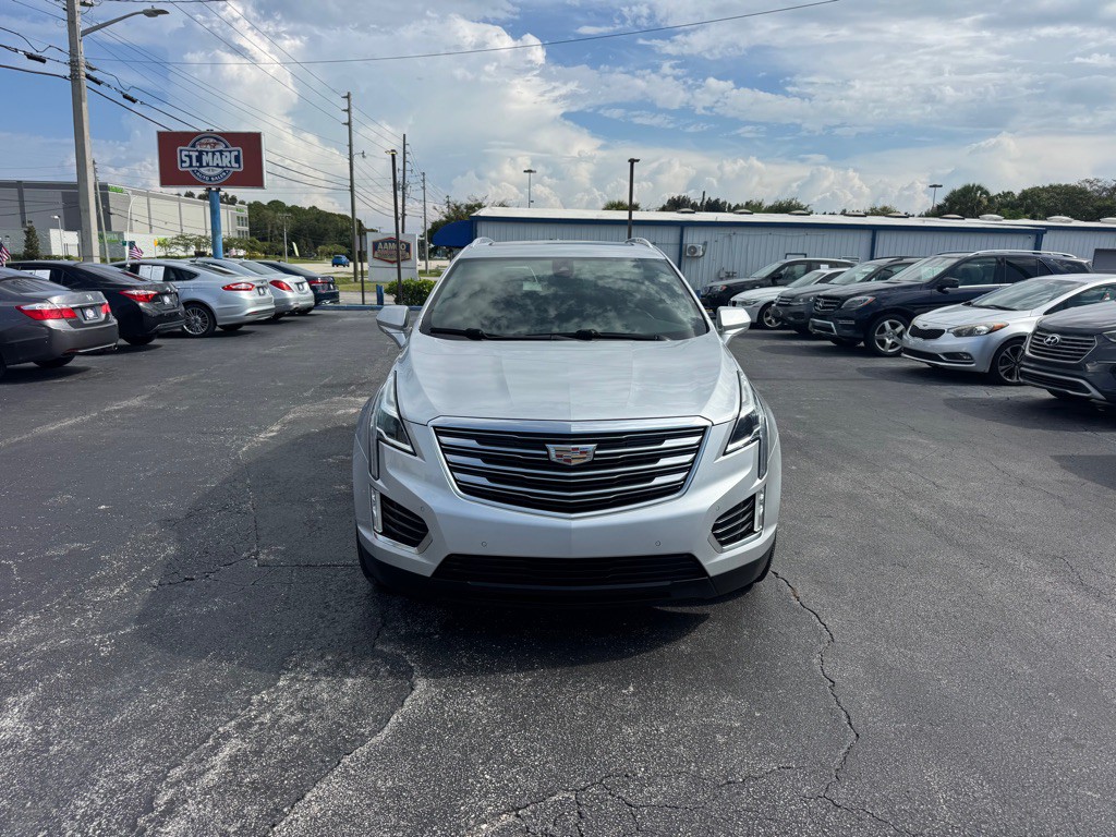 2017 Cadillac XT5 Image 2