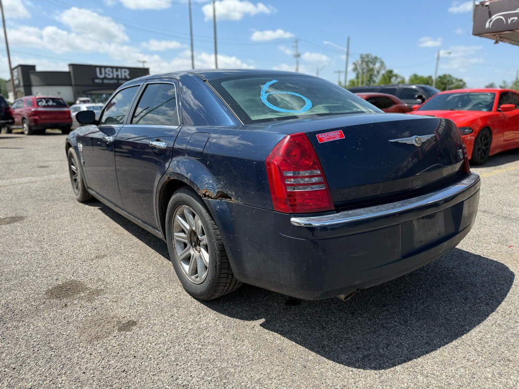 2006 Chrysler 300 Image 5