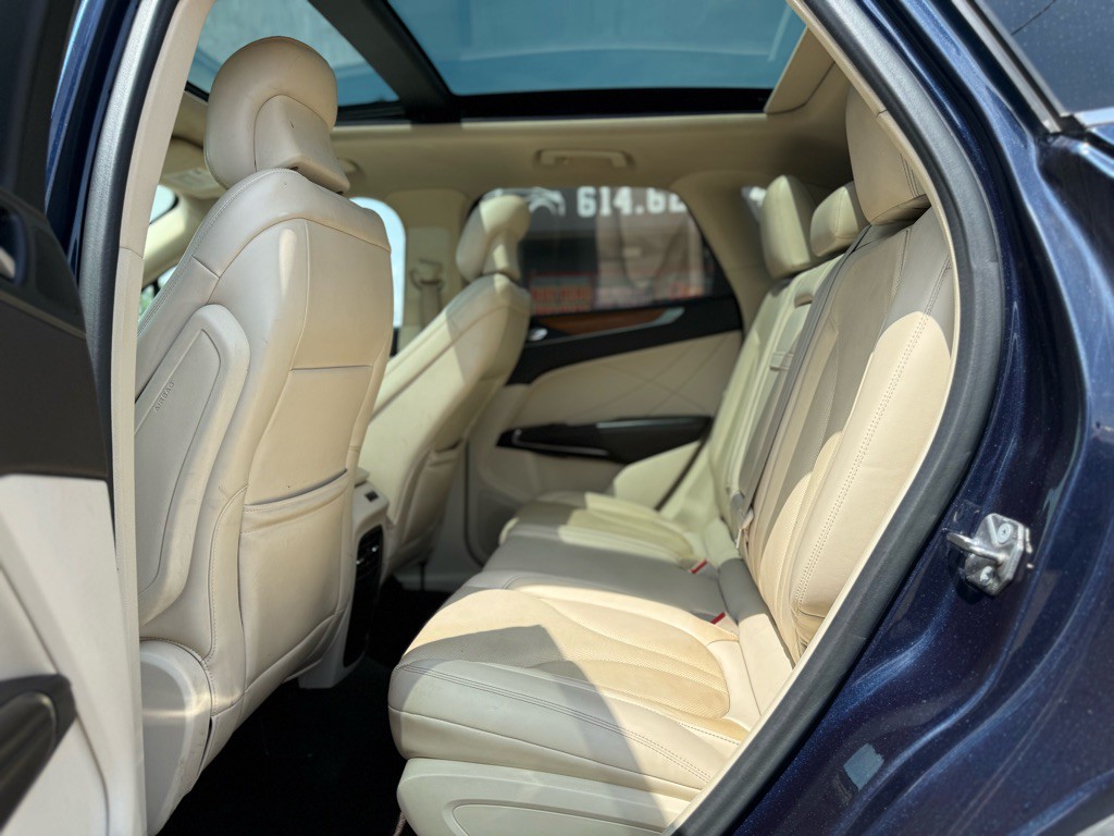 2015 Lincoln MKC Image 9
