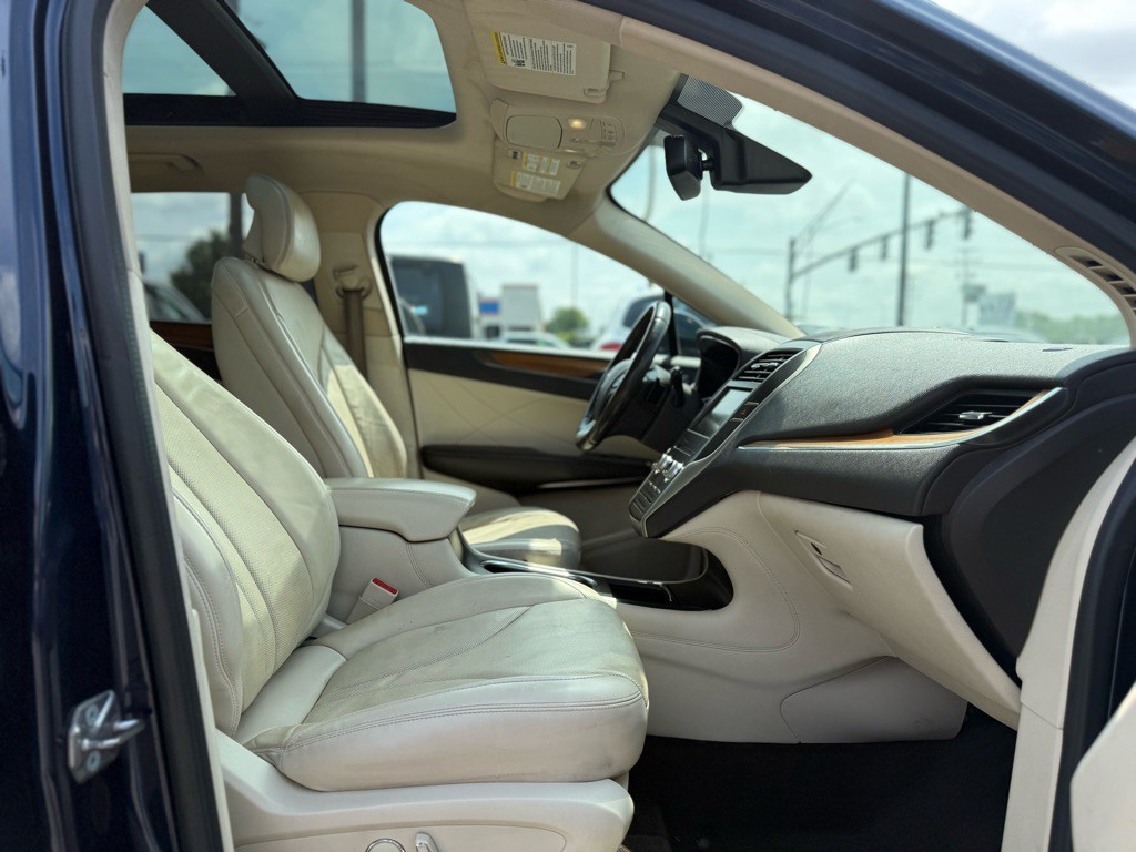 2015 Lincoln MKC Image 12