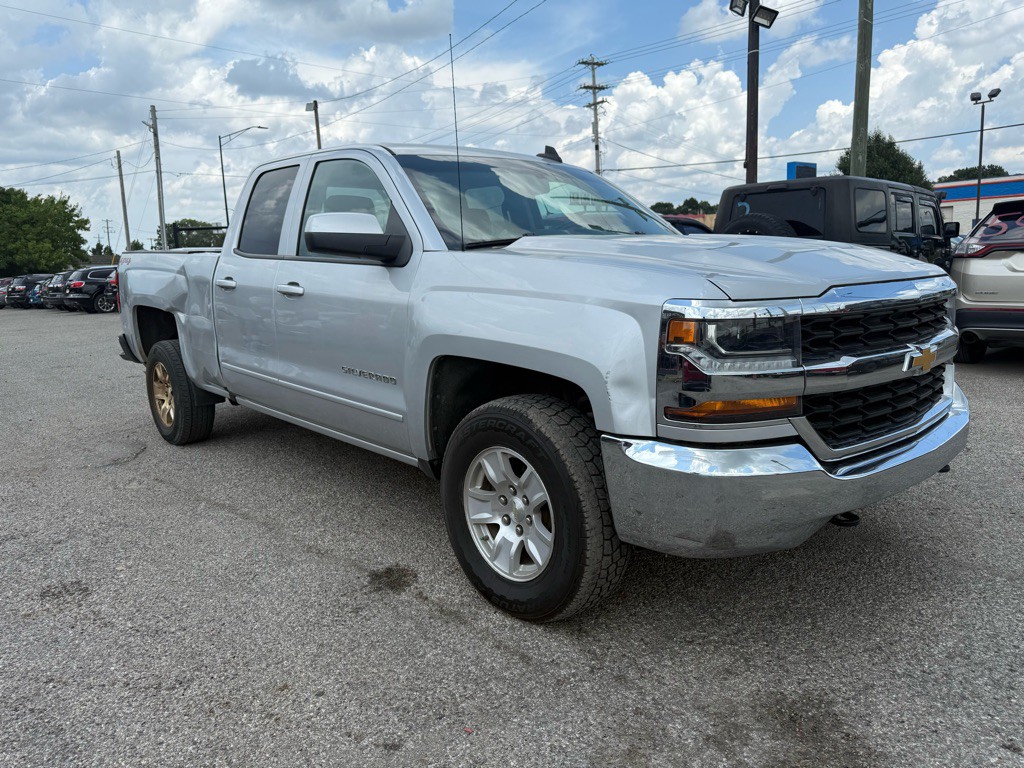 2019 Chevrolet Silverado 1500 Image 2