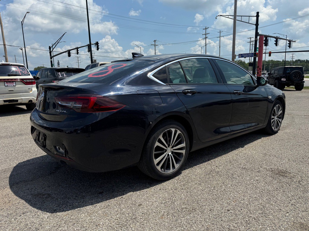 2018 Buick Regal Image 16