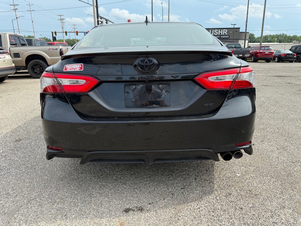 2019 Toyota Camry Image 6