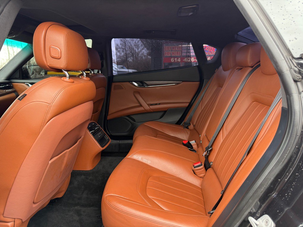 2014 Maserati Quattroporte Image 10