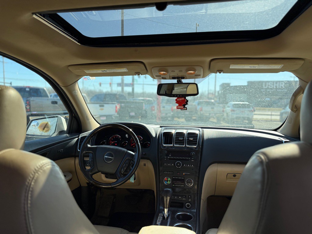 2012 GMC Acadia Image 7