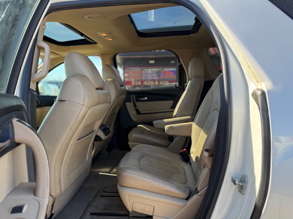 2012 GMC Acadia Image 10