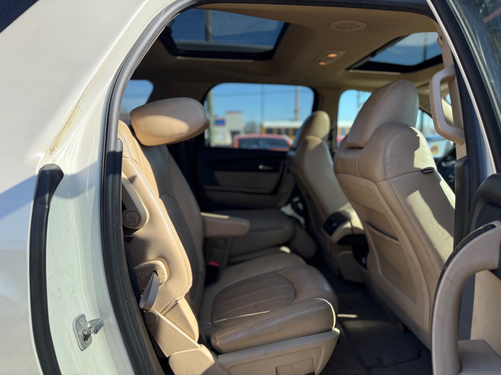 2012 GMC Acadia Image 11