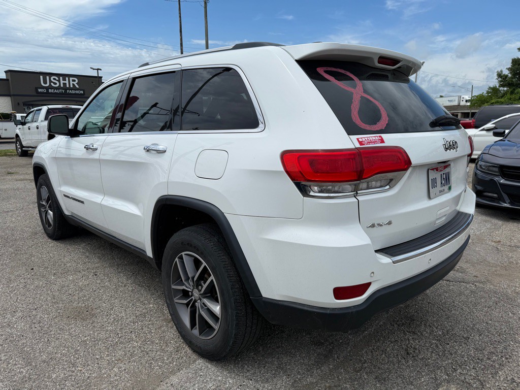 2017 Jeep Grand Cherokee Image 4