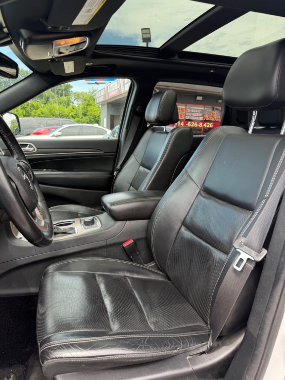 2017 Jeep Grand Cherokee Image 8