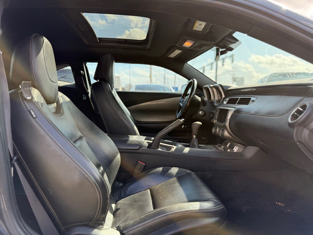 2015 Chevrolet Camaro Image 8