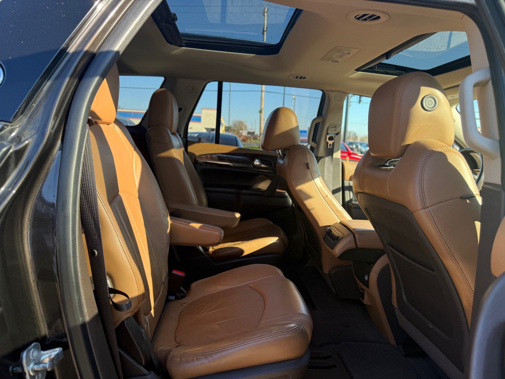 2014 Buick Enclave Image 11