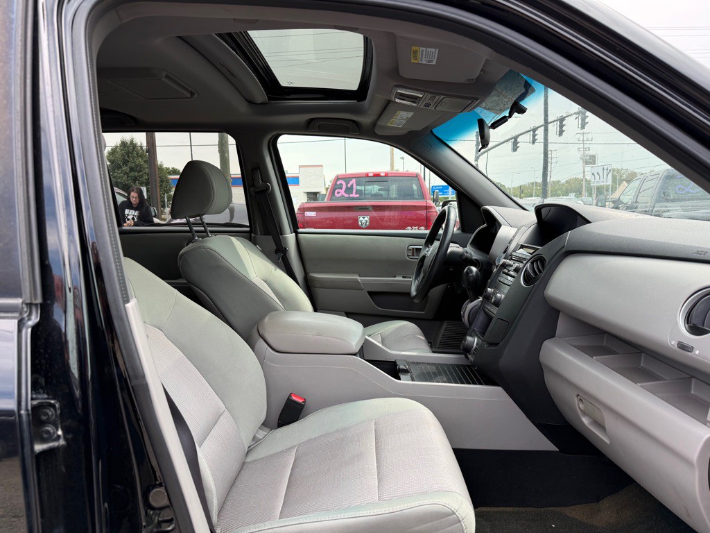 2015 Honda Pilot Image 9