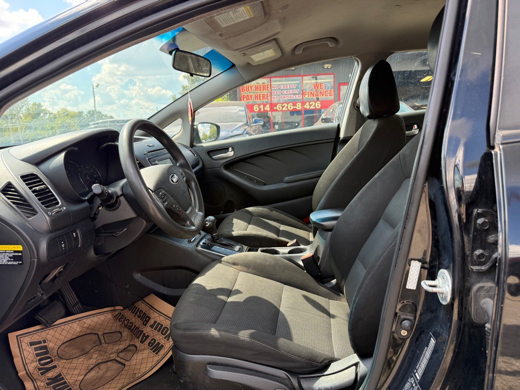 2017 Kia Forte Image 7