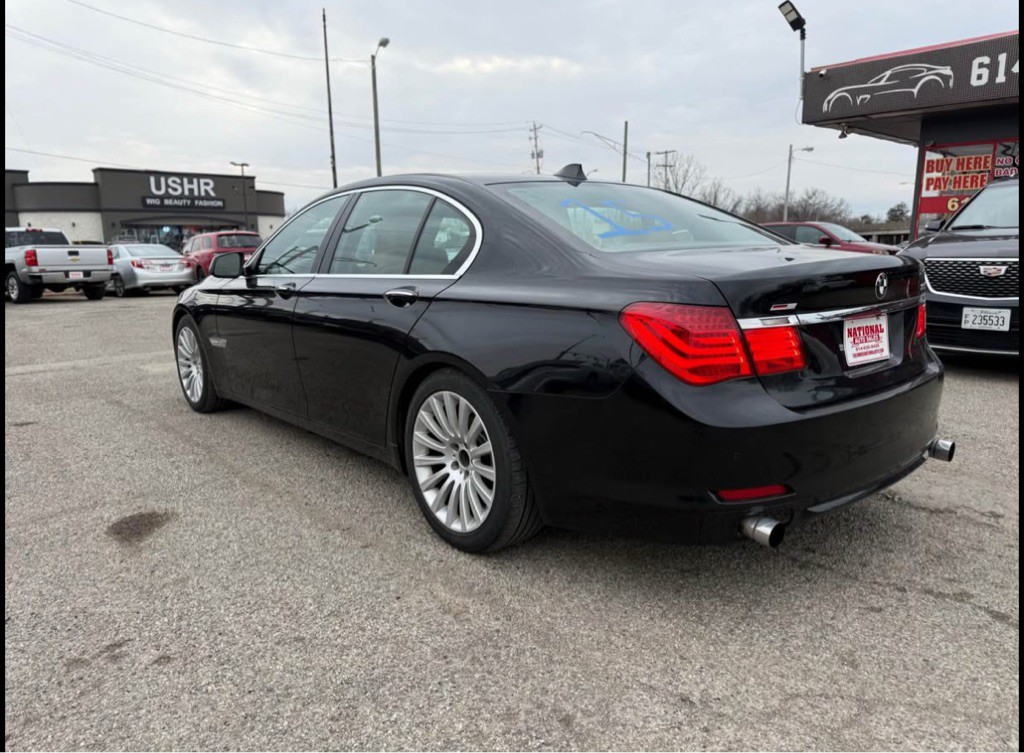 2012 BMW 7 Series Image 5