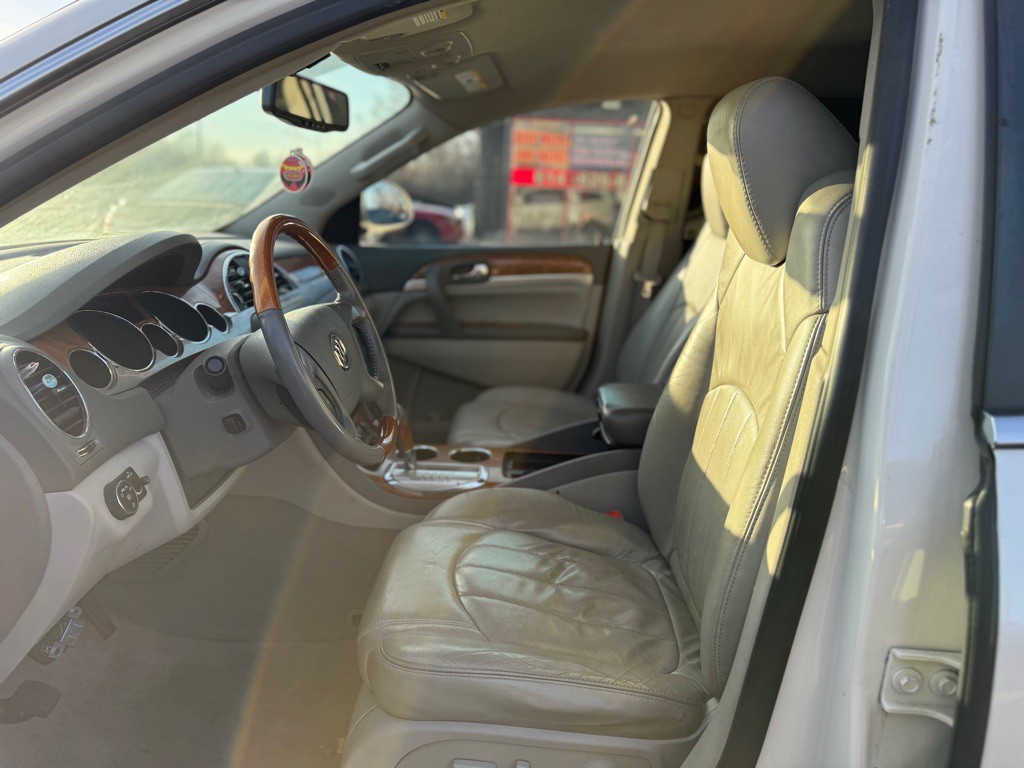 2009 Buick Enclave Image 8