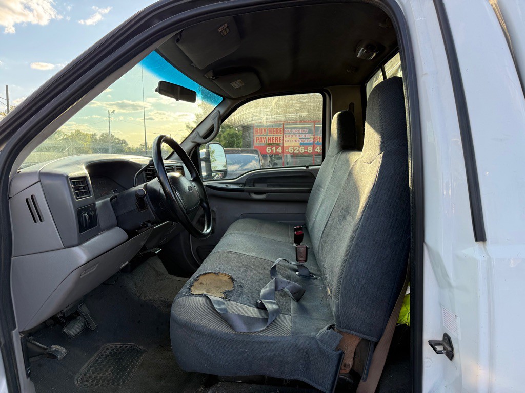 2001 Ford F-350 Image 6