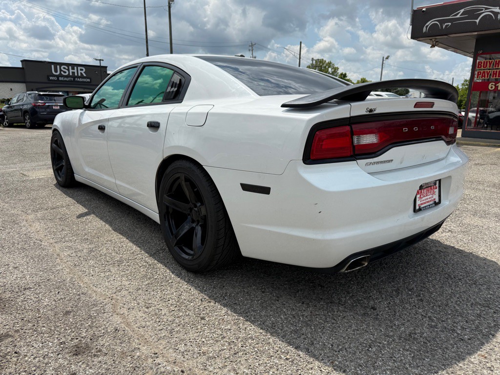 2011 Dodge Charger Image 5