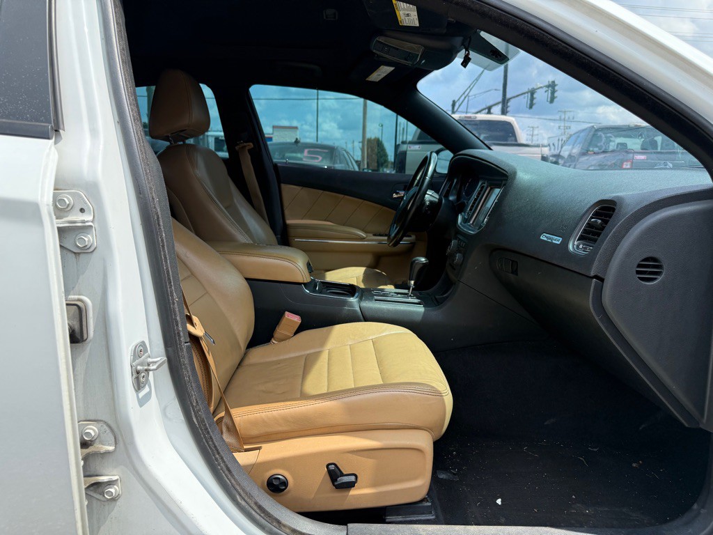 2011 Dodge Charger Image 9