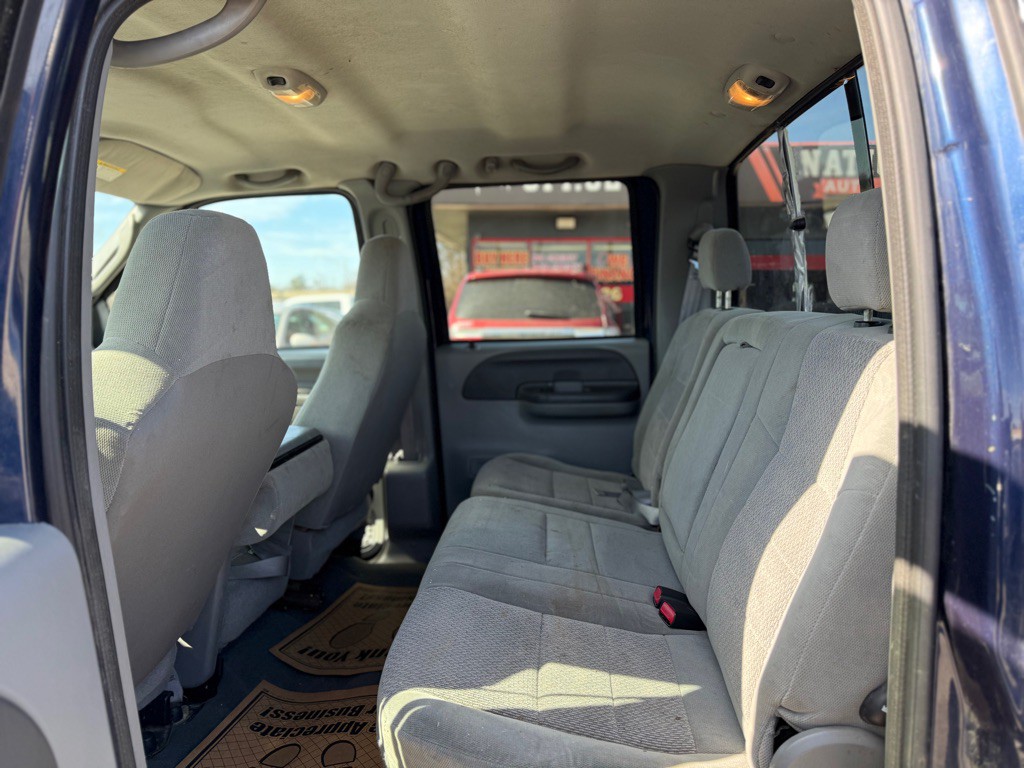 2004 Ford F-350 Image 9