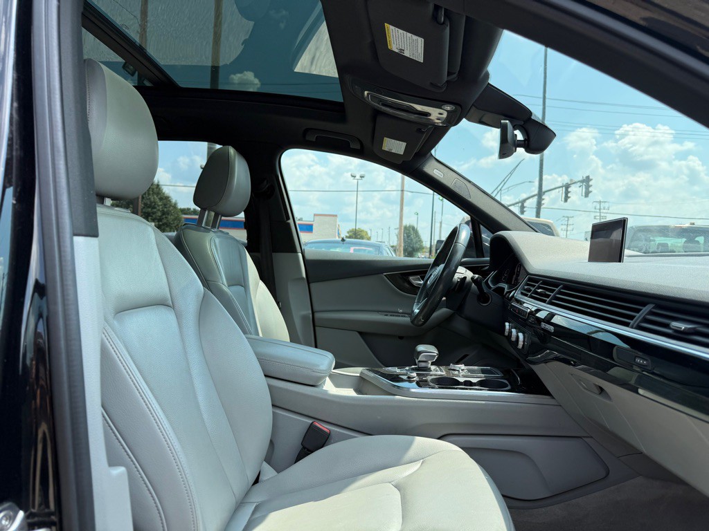 2018 Audi Q7 Image 12