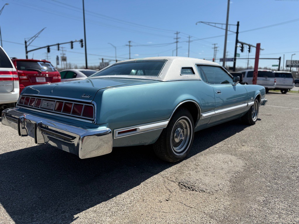 1974 Ford Thunderbird Image 5
