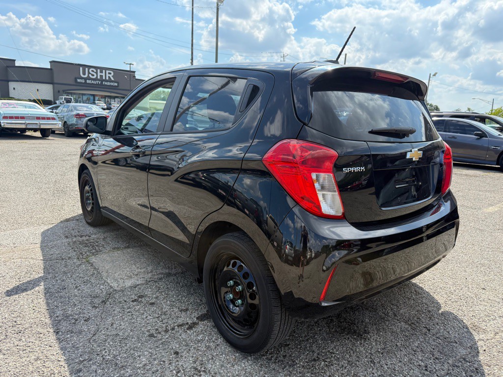 2017 Chevrolet Spark Image 3