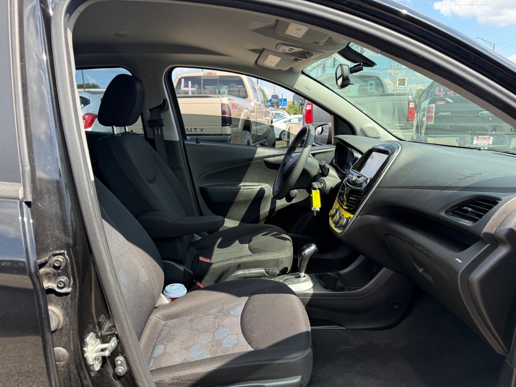 2017 Chevrolet Spark Image 11