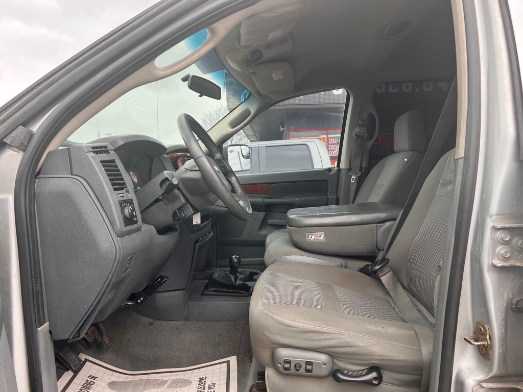 2006 Dodge Ram 3500 Image 8