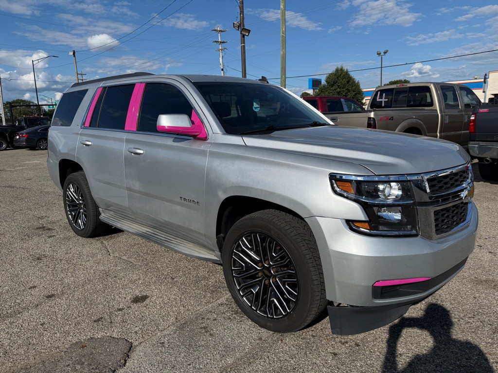 2015 Chevrolet Tahoe Image 2