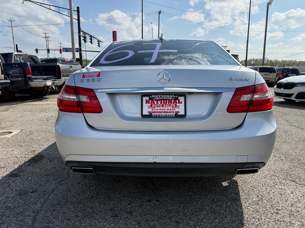 2010 Mercedes-Benz E-Class Image 6