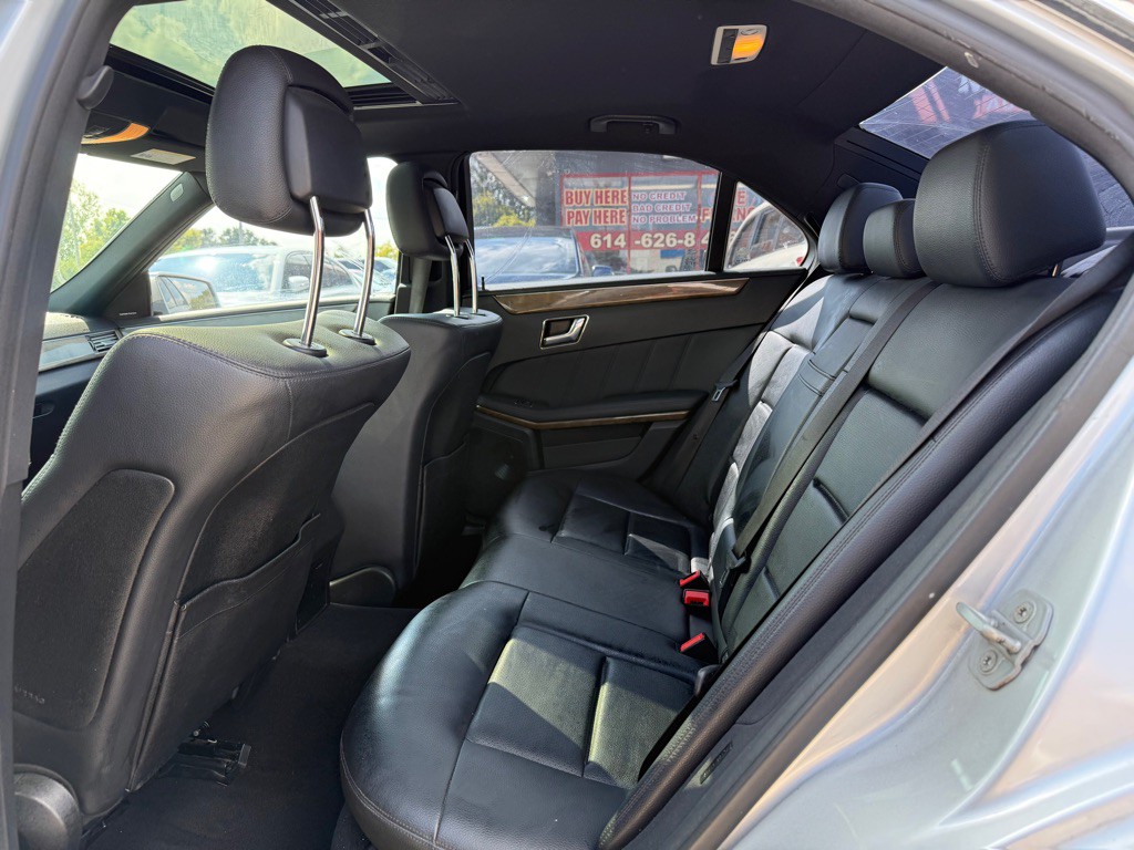 2010 Mercedes-Benz E-Class Image 8