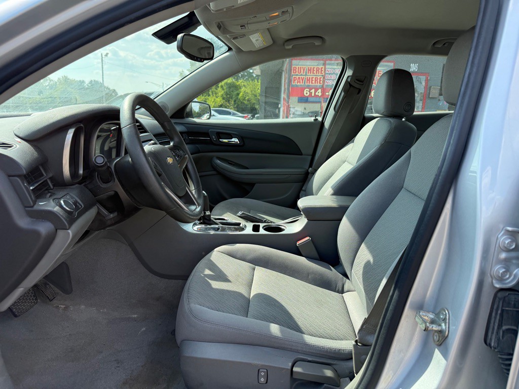 2014 Chevrolet Malibu Image 8